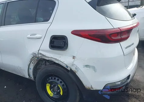 2020 Kia Sportage Lx z USA, uszkodzony, nr VIN KNDPMCACXL7835659